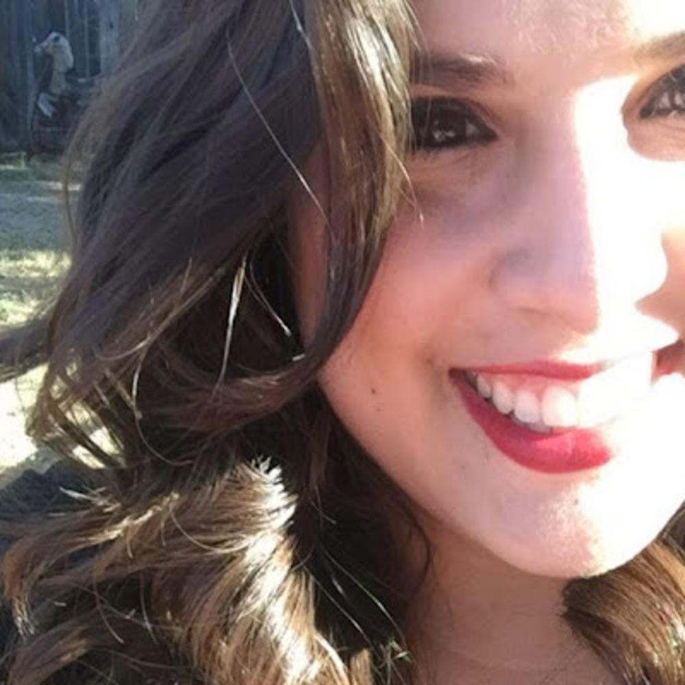 Meet your Posher, Laura